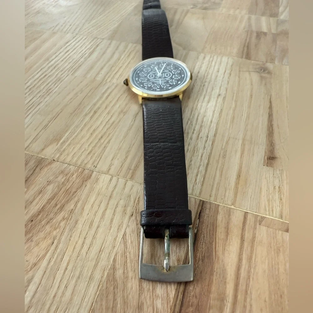 Vintage Oreo cookie Swiss made leather watch NEW BATTERY